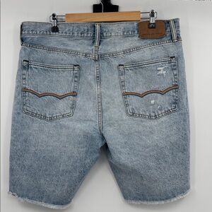 American Eagle Outfitters pride distressed raw‎ hem denim shorts-NWT size 36